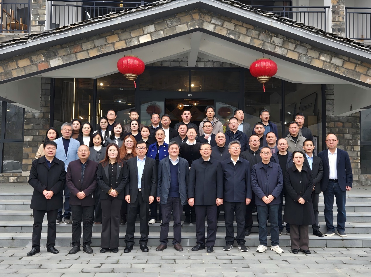 努力提升专业素养 打造过硬仲裁队伍                    &mdash;&mdash;第四届第三期仲裁员培训班成功举办
